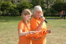 Koninginnedag 2011: Eiergooien en kinderspelen