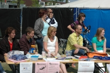 Koninginnedag 2011: Eiergooien en kinderspelen