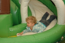 Koninginnedag 2011: Eiergooien en kinderspelen