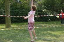 Koninginnedag 2011: Eiergooien en kinderspelen