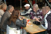 Koninginnedag 2011: Eiergooien en kinderspelen