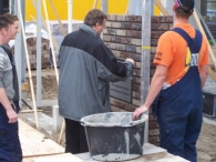 Eerste steen nieuwbouw De Voor