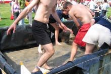 Koninginnedag 2004 - Waterzeskamp (2)