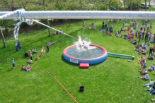 Koninginnedag 2004 - Waterzeskamp (2)