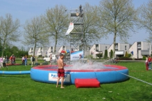 Koninginnedag 2004 - Waterzeskamp (3)