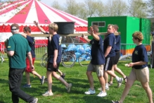 Koninginnedag 2004 - Waterzeskamp (3)