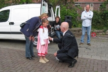Koninginnedag 2004 - Optocht en Vlaghijsen
