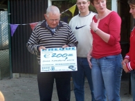 Uitreiking Cheque aan Scharrelberg