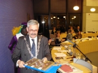 Pieten in het dorp