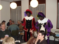 Pieten in het dorp