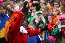 Intocht Sinterklaas 2008 (3) - Plein