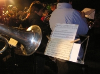 Kerstavond 2005 - Zingen bij de toren