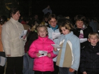 Kerstavond 2005 - Zingen bij de toren