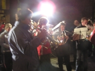 Kerstavond 2005 - Zingen bij de toren