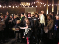 Kerstavond 2005 - Zingen bij de toren