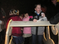 Kerst 2006: Zingen bij de toren