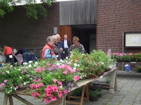 Lentemarkt voor de nieuwe Voorhof