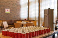 Bedrukte bekers geven lokale evenementen een herkenbaar gezicht