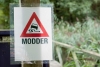 Gemeente waarschuwt voor modder op de weg