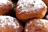 De Bollen van Jop zaterdag met oliebollen en poffertjes