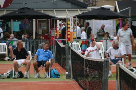 Veiling bij BAS-Tennis