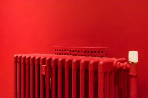 Welk materiaal is het beste voor radiatorombouw?