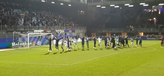 Jeugdteams BAS genieten van PEC Zwolle - Almere City