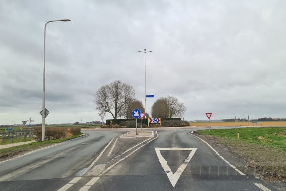 Rotonde Rietweg tijdelijk dicht vanwege wegwerk