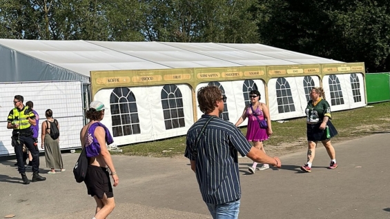 Waar zijn de drankverkooppunten? Waar zijn de drankverkooppunten?