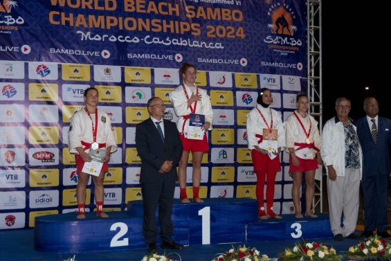 Sacha Buwalda wint WK Beach Sambo in Marokko