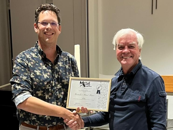 Kees Visser benoemd tot Erelid van Maris Sonores Kees Visser benoemd tot Erelid van Maris Sonores