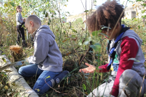 Vrijwilligers aan het werk bij Van Werven tijdens Natuurwerkdagen Vrijwilligers aan het werk bij Van Werven tijdens Natuurwerkdagen