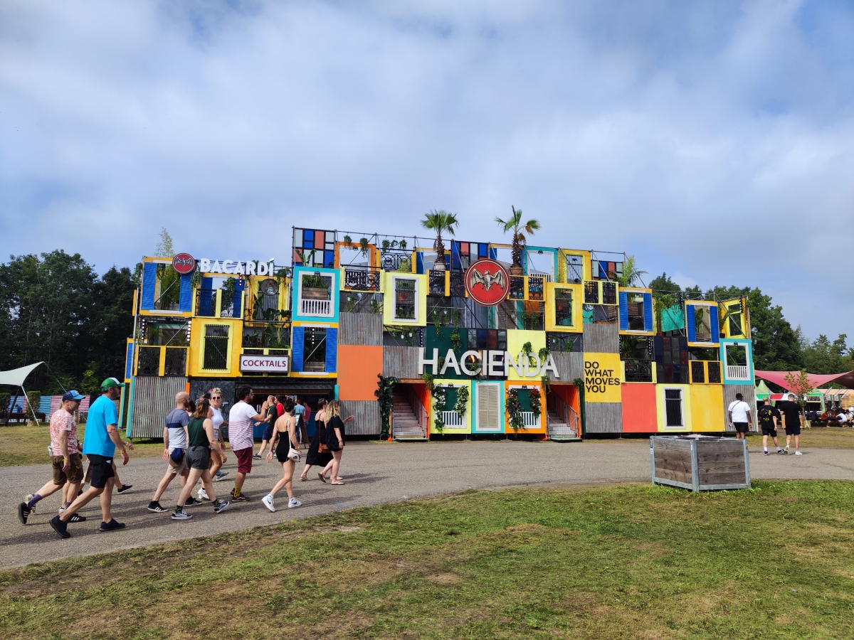 Lowlands onthult programma voor de Hacienda